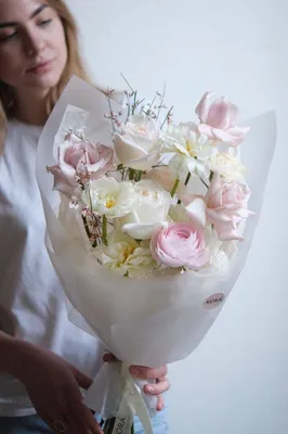 Букет цветов заказать в Москве и СПБ - цветочные букеты купить с доставкой