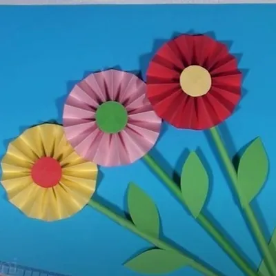 Большие цветы — раскраска для детей. Распечатать бесплатно.
