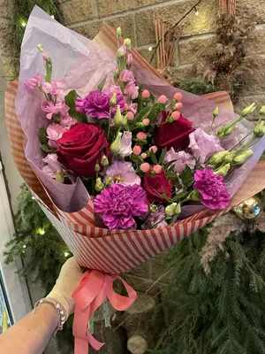 ✓ 51 Элитная роза \"Люблю тебя!\" ◈ Купить он-лайн в интернет-магазине цветов  Цветариус ◈ Цена - 8 980 руб. ◈ (Артикул - сб130)