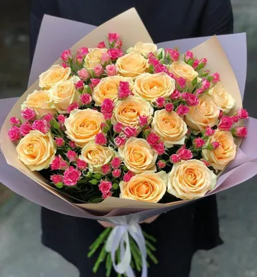 Красивый букет из 25 пионовидных роз по цене 8876 руб. заказать с доставкой  по Москве - свежие цветы от интернет-магазина \"Во имя розы\"