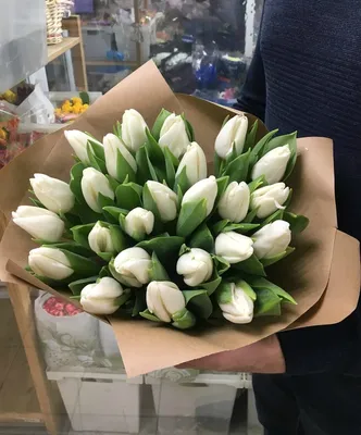 Купить Разноцветные тюльпаны от 11 шт с доставкой в Омске - магазин цветов  Трава