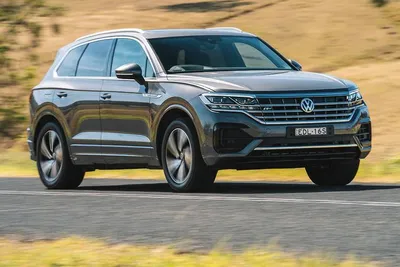 The Crazy Luxury Features That Make the First-Gen VW Touareg Such an  Over-Engineered Nightmare