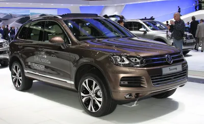 Volkswagen's new Touareg to offer two PHEV variants - Green Car Congress