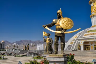 Страна советов: местный житель, турист и экспат рассказывают про  Туркменистан. «Бумага»