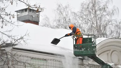 Уборка Снега — стоковые фотографии и другие картинки Снег - Снег, Лопата,  Лёд - iStock