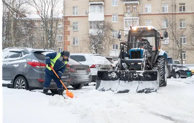 Сколько стоит уборка снега в Петербурге?