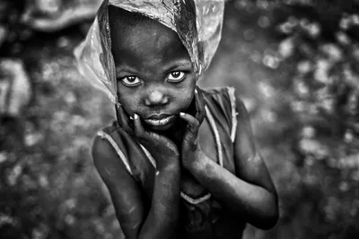 Милая Девочка В Шоке Стоковые Фотографии | FreeImages