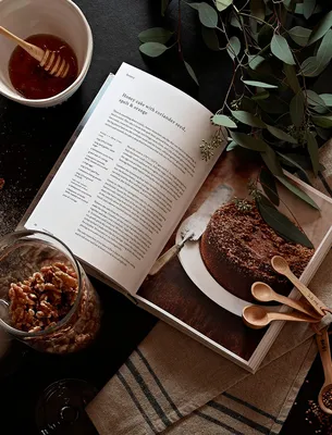 Какао «Уютные объятия» - то, что нужно, чтобы согреться во время осенних  прогулок по городу.🍂🧸 Горячий согревающий напиток на основе… | Instagram