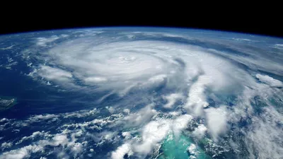 Фото урагана и другие картинки тайфуна, торнадо, смерча – ФотоКто