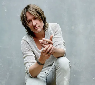 Keith Urban Net Worth (2024) from Music, Touring, The Voice - Parade