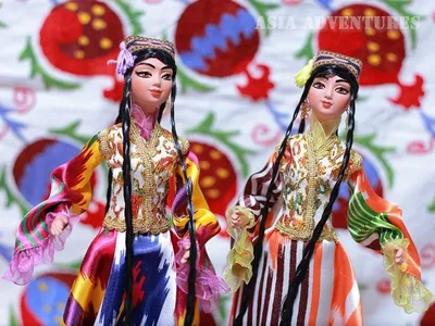 Традиционные узбекские Souvenires в Узбекистане, Средней Азии Стоковое Фото  - изображение насчитывающей восточно, покрашено: 129357052
