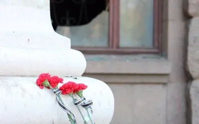 Помнить. Знать. Жить!\": Акции в честь Дня памяти умерших от СПИДа состоятся  в 14 городах Свердловской области - Life4me+