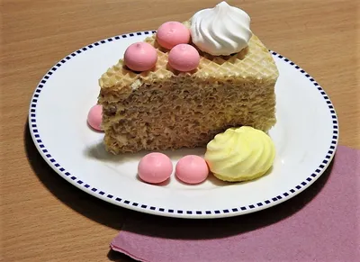 Торт из вафельных коржей с вареной сгущенкой рецепт фото пошагово и видео -  1000.menu