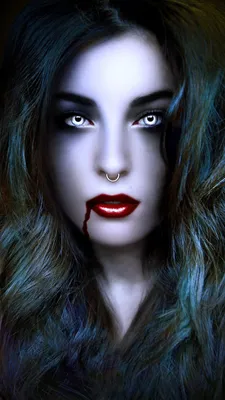 Очень красивая девушка вампир воин. …» — создано в Шедевруме