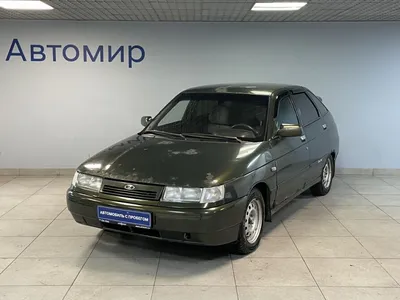 Удачная модель АвтоВАЗа производства 2000х, едет бодро, неприхотливая, если  что-то выходит из строя от старости, то запчасти стоят копейки и продаются  в любом автомагазине. - Отзыв владельца автомобиля Lada (ВАЗ) 2112 2004