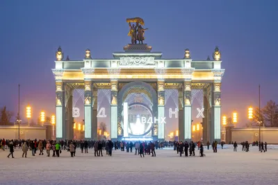 Москва потратит на реставрацию фонтанов ВДНХ 3,3 млрд руб. — РБК