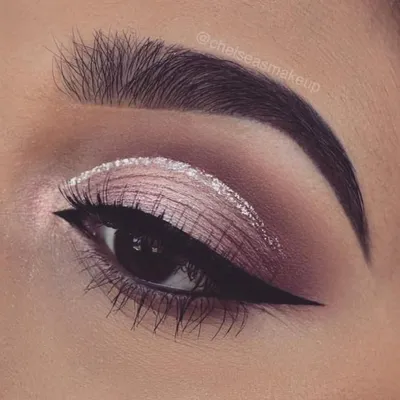 Уроки Макияжа|косметика on Instagram: “Подборка яркого вечернего макияжа  😍👍🏻 Како… | Maquillaje de ojos oscuro, Maquillaje de ojos ahumados,  Sombra de ojos negra