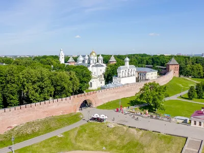 Великий Новгород входит в топ-10 городов, популярных для путешествий на  летние выходные