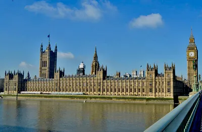 Вестминстерский дворец - здание английского парламента и символ Лондона