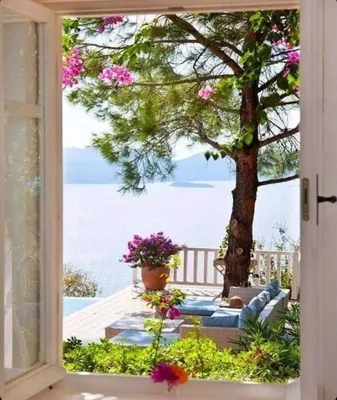 Красивый вид окно к природе живописно Стоковое Изображение - изображение  насчитывающей крыто, природа: 119498127