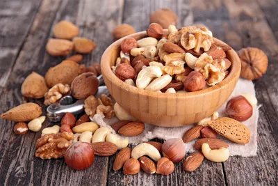 Зачем замачивать орехи перед употреблением и как правильно это делать