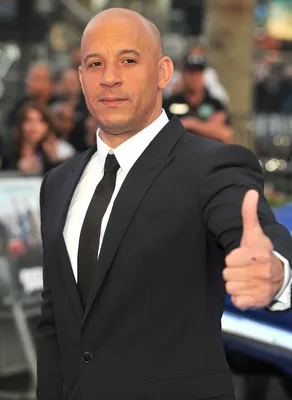 Вин Дизель. Портрет. / Вин Дизель (Vin Diesel) :: Форсаж (фильм) :: Актеры  и Актрисы :: нейромазня :: digital art :: Фильмы :: Риддик :: Знаменитости  :: нейросети :: обработка фото ::