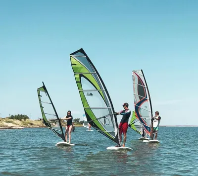 Виндсёрфинг windsurfing это доска с…» — создано в Шедевруме