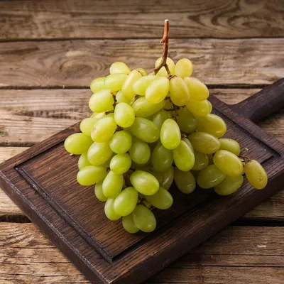 Какой виноград более полезен для здоровья: красный или белый - МЕТА