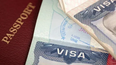 File:PRC tourist visa sticker on USA passport 20060505.jpg - Wikimedia  Commons