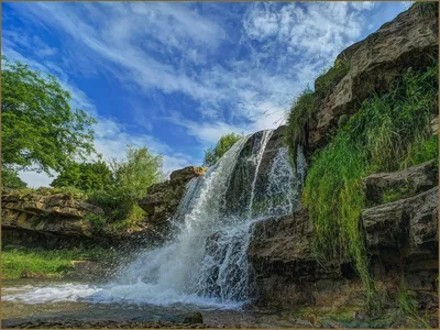 Водопад Поликаря: популярный экомаршрут летом в горах