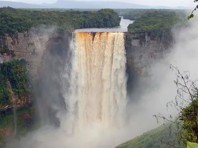 10 самых необычных водопадов мира — Туристический журнал