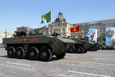 Демонстрационный показ боевых возможностей современной военной техники,  стоящей на вооружении РФ - YouTube