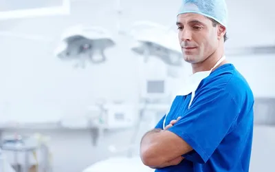 6 причин не выбирать профессию врача | Адукар
