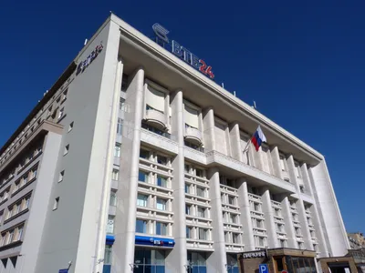 Office of VTB 24 in the main department store of the country