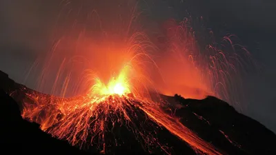 В Индонезии проснулся вулкан Карангетанг | Радио 1