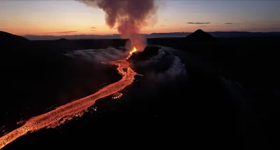 Сколько вулканов на Земле извергаются прямо сейчас — их больше, чем вы  думаете - Hi-News.ru