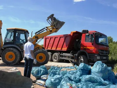 Вывоз строительного мусора самосвалом в СПб недорого ― Беркана