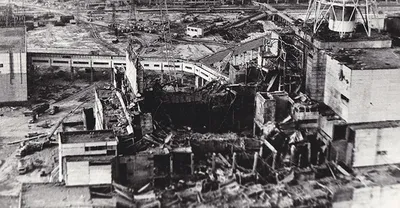 35 лет назад произошла авария в Чернобыле. Почему именно она во многом  предопределила независимость Украины? Рассказывает историк Сергей Плохий —  Meduza