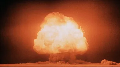 Ядерный взрыв 4k full hd» — создано в Шедевруме