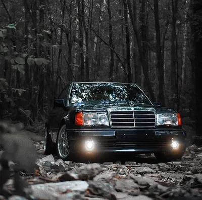 Mercedes-Benz Club on Instagram: “| Mercedes-Benz W124 E500. 🌟 _ 🚗: ???  📸: Via: @w124mylive _ Заходите в наш мага… | Мерседес бэнс, Черные  автомобили, Автомобили