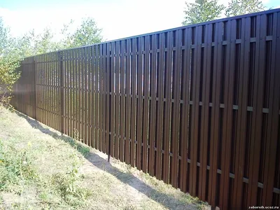 Забор из металлического штакетника высотой 1,5 метра \"под ключ\" купить в  Минске