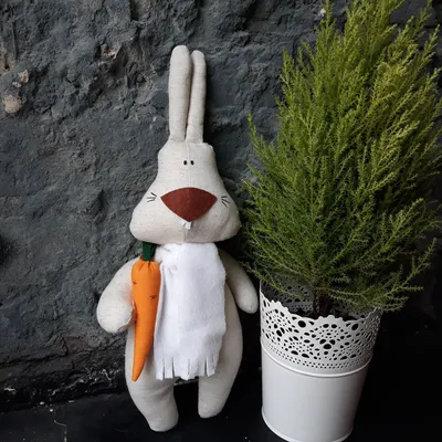 Заяц с морковкой. - Эксклюзивные игрушки и сувениры из льна от  производителя - Арт-студия \"Решетняк\"