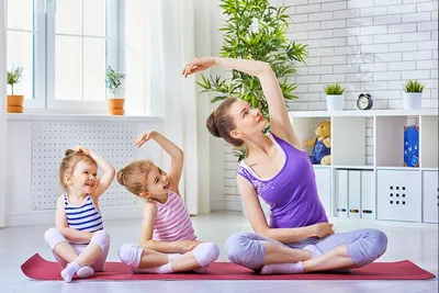 Зарядка по утрам для детей: энергичное начало дня с упражнениями! — Блог ⏩  Крепыш