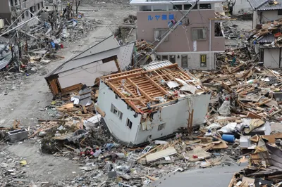 Фото: последствия землетрясения в Японии - BBC News Русская служба