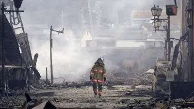 Год спустя: Турция оплакивает жертв разрушительного землетрясения -  Российская газета