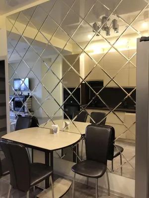 Зеркальное панно на кухне фото проекта - Топ Декор