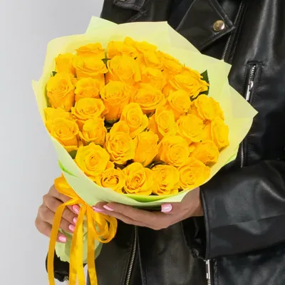Корзина желтых роз скачать фото обои для рабочего стола
