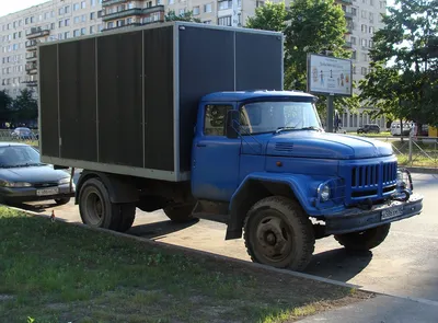 Купить масштабную модель грузовика АТЗ-4,4 (ЗИЛ-131) (Легендарные грузовики  СССР №30), масштаб 1:43 (Modimio)