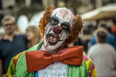 Разноцветный дриппинг злой клоун» — создано в Шедевруме