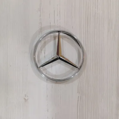 Значок Mercedes-Benz